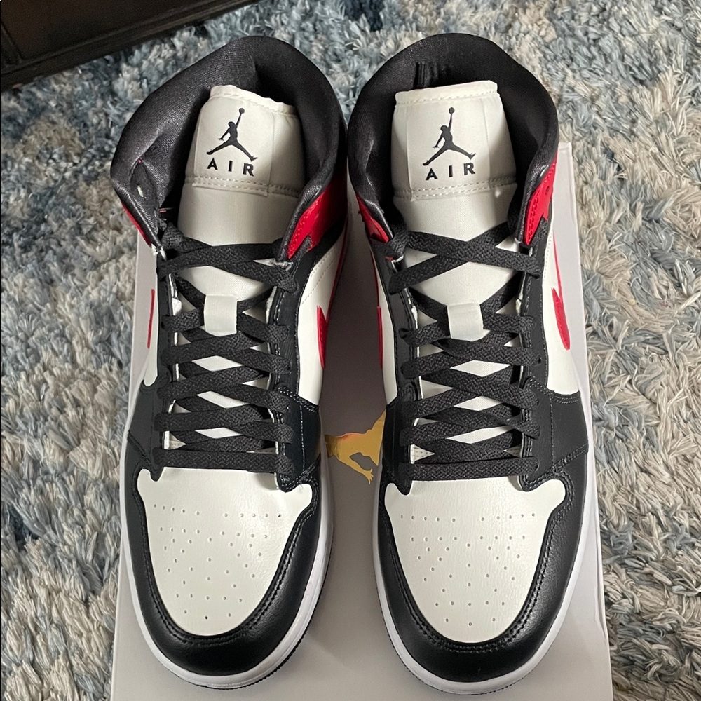 Jordan WMNS Air Jordan 1 Mid Box with White Red and Black Accents